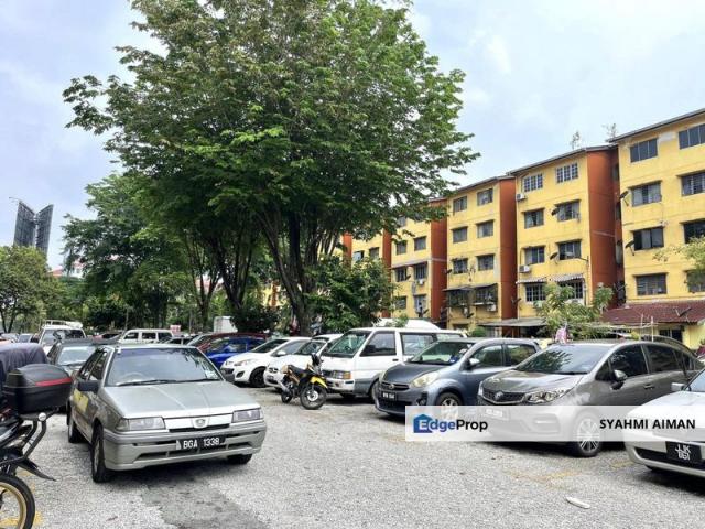Flat for sale in Petaling, Damansara Damai