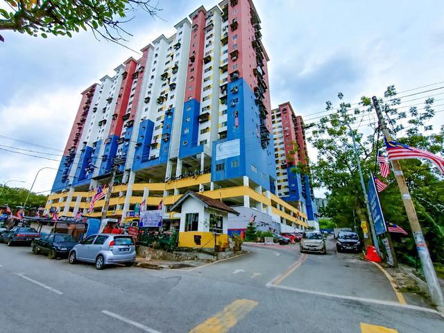 Apartment for sale in Country Heights Damansara, Kuala Lumpur