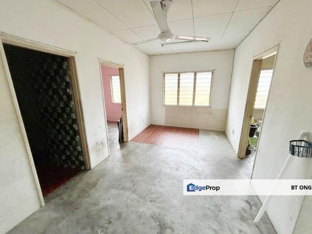 Flat for rent in Glenmarie, Selangor