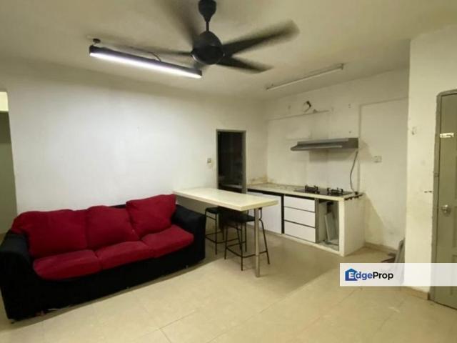 Flat for sale in Petaling, Damansara Damai