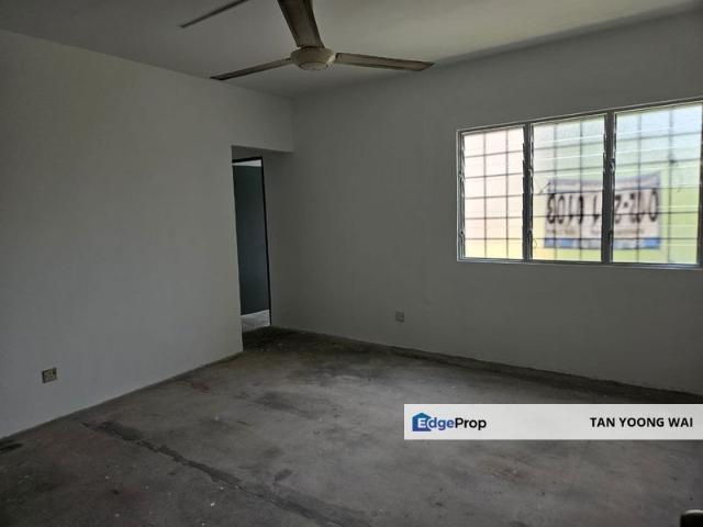 Flat for sale in Petaling, Damansara Damai