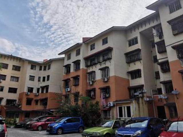 Apartment for sale in Petaling, Damansara Damai