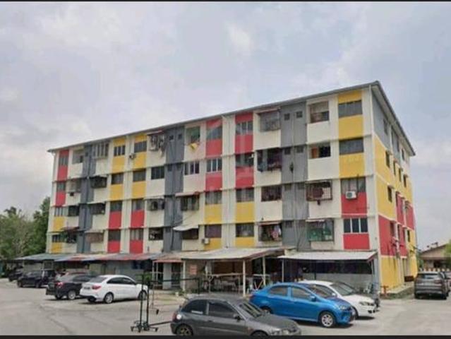 Flat for sale in Kajang, Langat