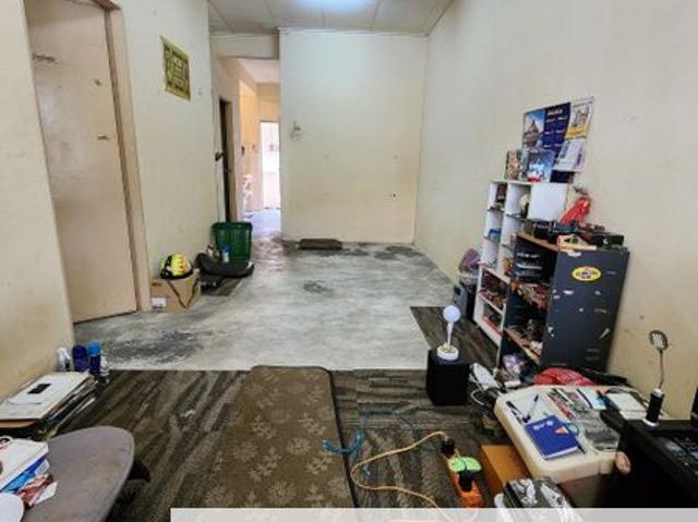Flat for sale in Kajang, Langat