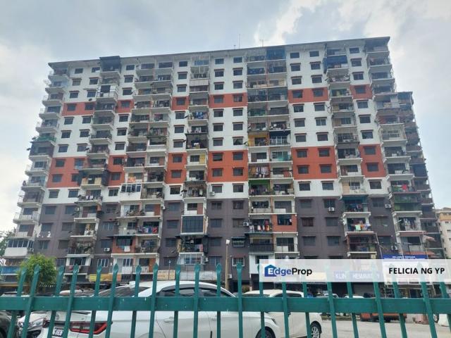 Flat for sale in Petaling, Damansara Damai