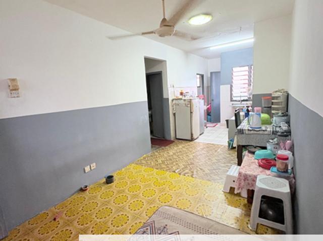 Flat for sale in Kajang, Langat