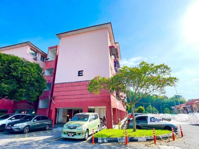Flat for sale in Kajang, Langat