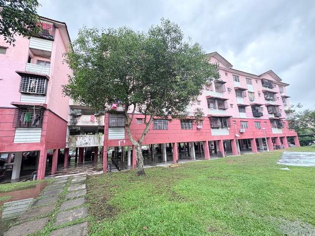Apartment for sale in Kajang, Langat