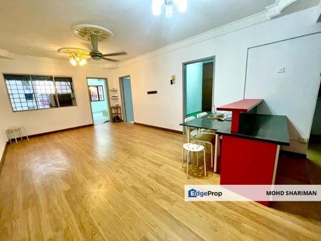 Flat for sale in Petaling, Alam Impian