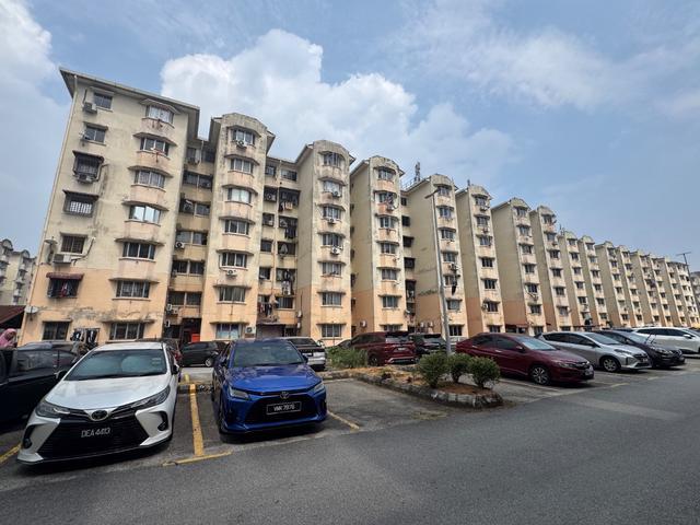 Apartment for sale in Shah Alam, Petaling