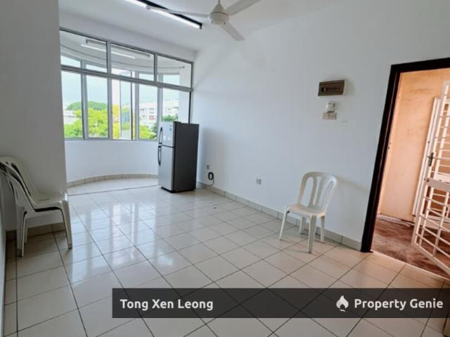 Apartment for sale in Malaka