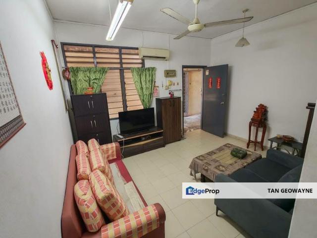 Condominium for sale in Malaka