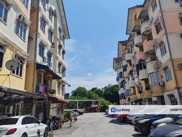 Condominium for sale in Malaka
