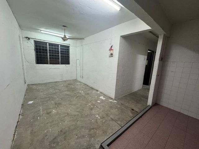 Apartment for sale in Langat, Selangor