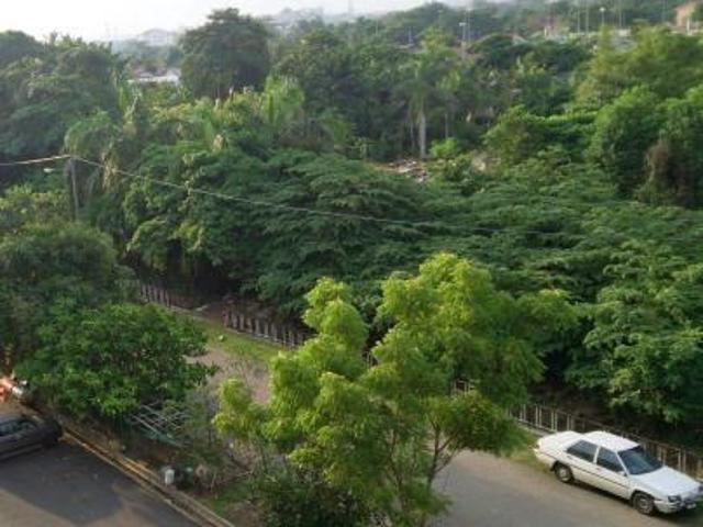 Flat for sale in Malaka