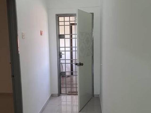 Flat for sale in Wellesley, Penang