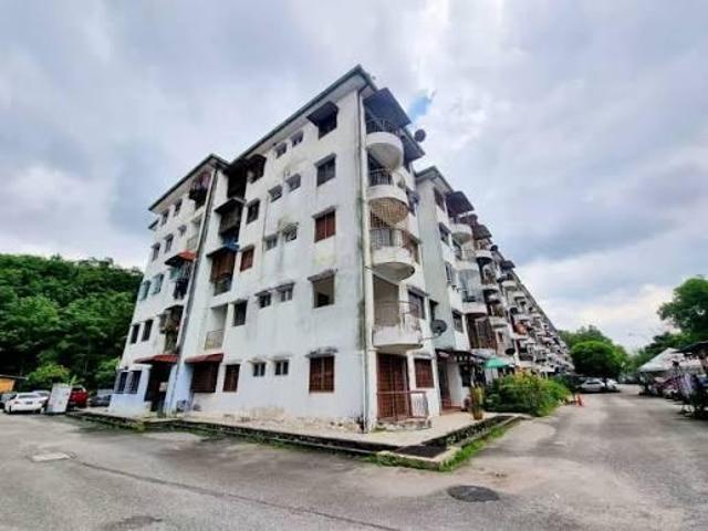 Apartment for sale in Kajang, Langat