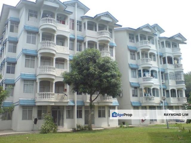 Condominium for sale in Malaka