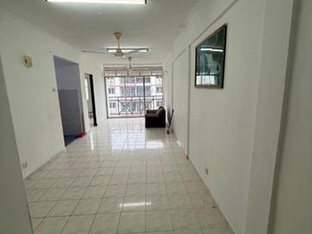 Flat for sale in Kajang, Langat