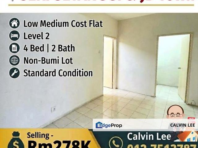 Flat for sale in Kampung Dato' Hajah Hasnah Ahmad, Johor Bahru