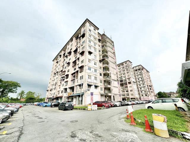 Apartment for sale in Kajang, Langat
