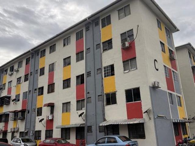 Flat for sale in Petaling, Alam Impian