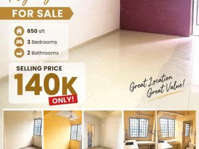 Flat for sale in Kajang, Langat