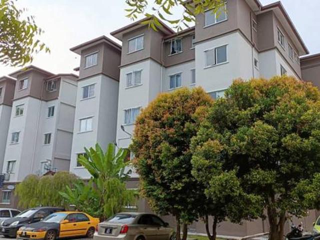 Apartment for sale in Malaka