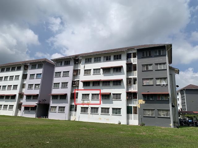 Apartment for sale in Malaka