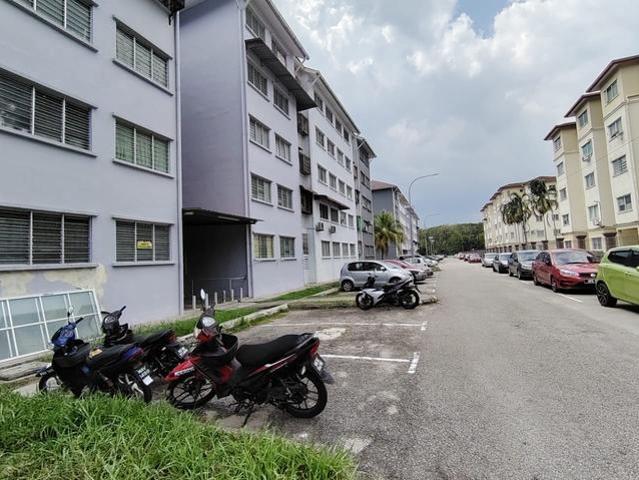 Apartment for sale in Malaka