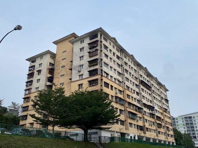 Flat for sale in Kajang, Langat