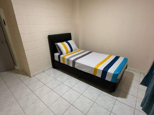 Room for rent in Petaling, Alam Impian