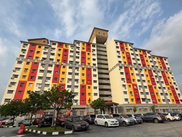Flat for sale in Petaling, Alam Impian