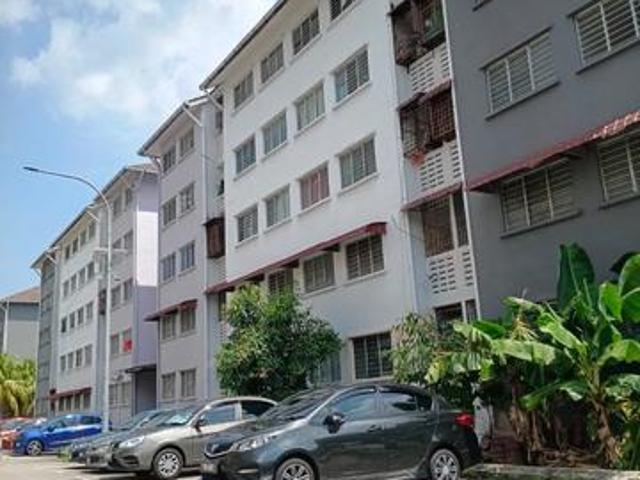Apartment for sale in Malaka