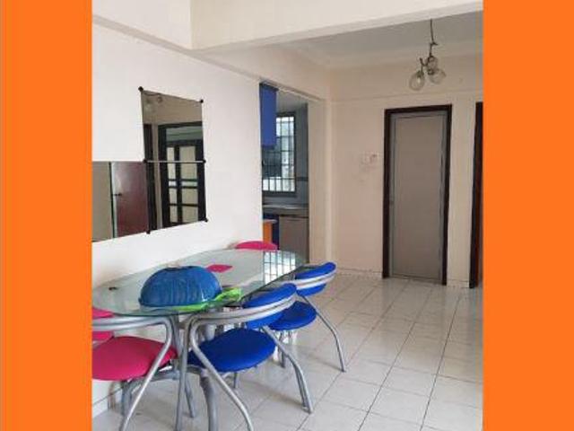 Apartment for sale in Seri Kembangan, Majlis Bandaraya Subang Jaya