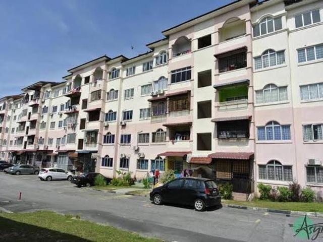 Apartment for sale in Kajang, Langat
