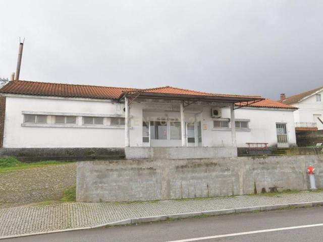 Loja venda em Argeriz, Vila Real