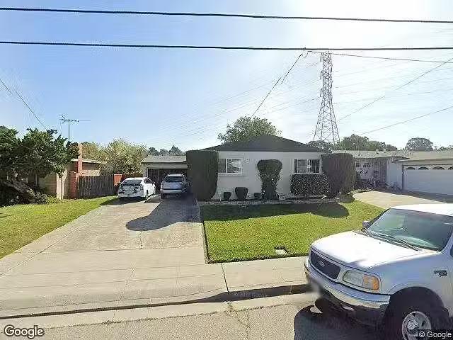 House for rent in Hayward
