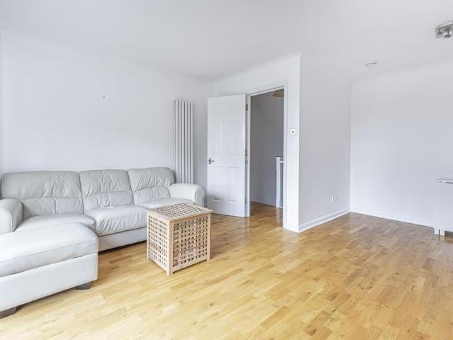 House for rent in Silvertown, Greater London