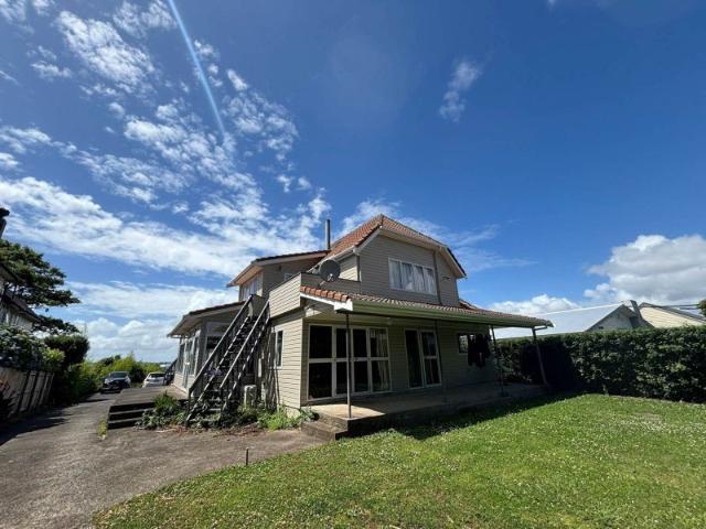 House for rent in Point England