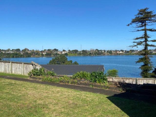 House for rent in Point England