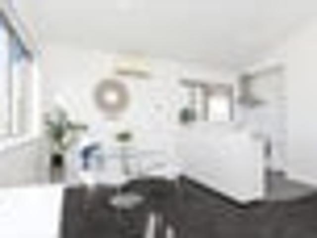 Apartment for rent in Panmure, Maungakiekie-Tāmaki