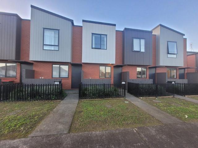 House for rent in Point England