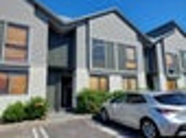 Apartment for rent in Panmure, Oroua County