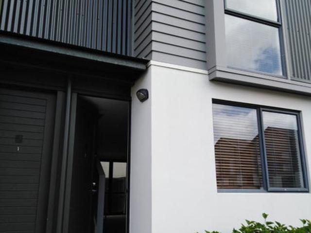 House for rent in Point England