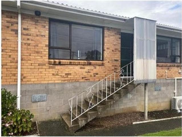 Apartment for rent in Point England, Oroua County