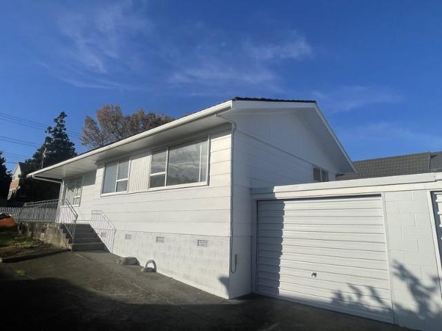 House for rent in Point England