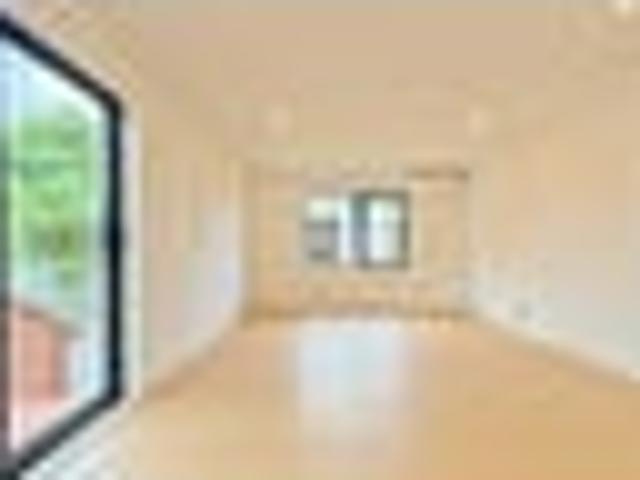 House for rent in Point England, Oroua County