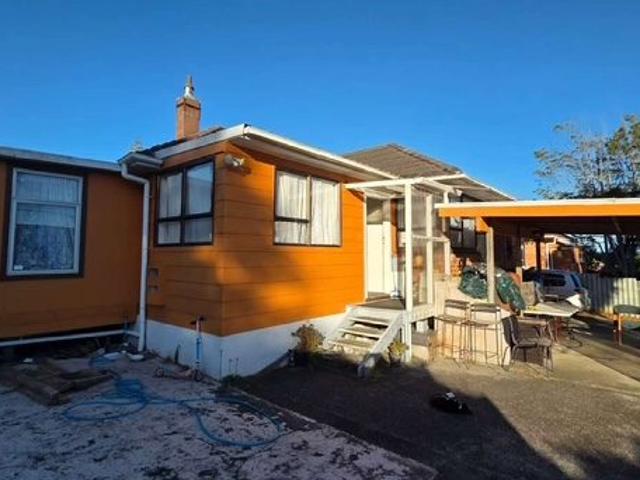 House for rent in Point England