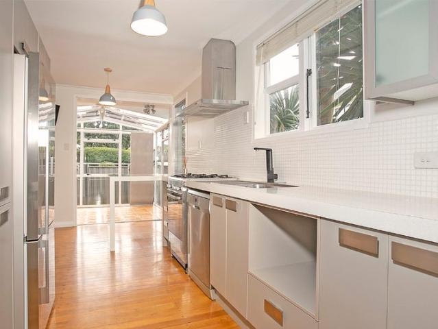 House for rent in Point England, Oroua County